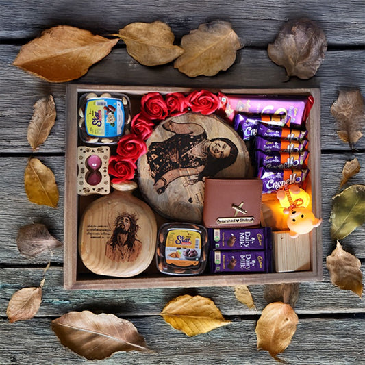 "Memories & Treats Deluxe Hamper" COMBO NO. 1