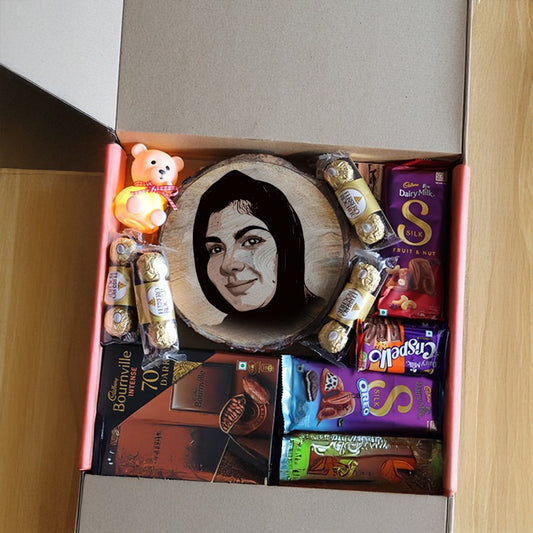 COMBO NO. 22: Radiant Smiles Personalized Gift Hamper