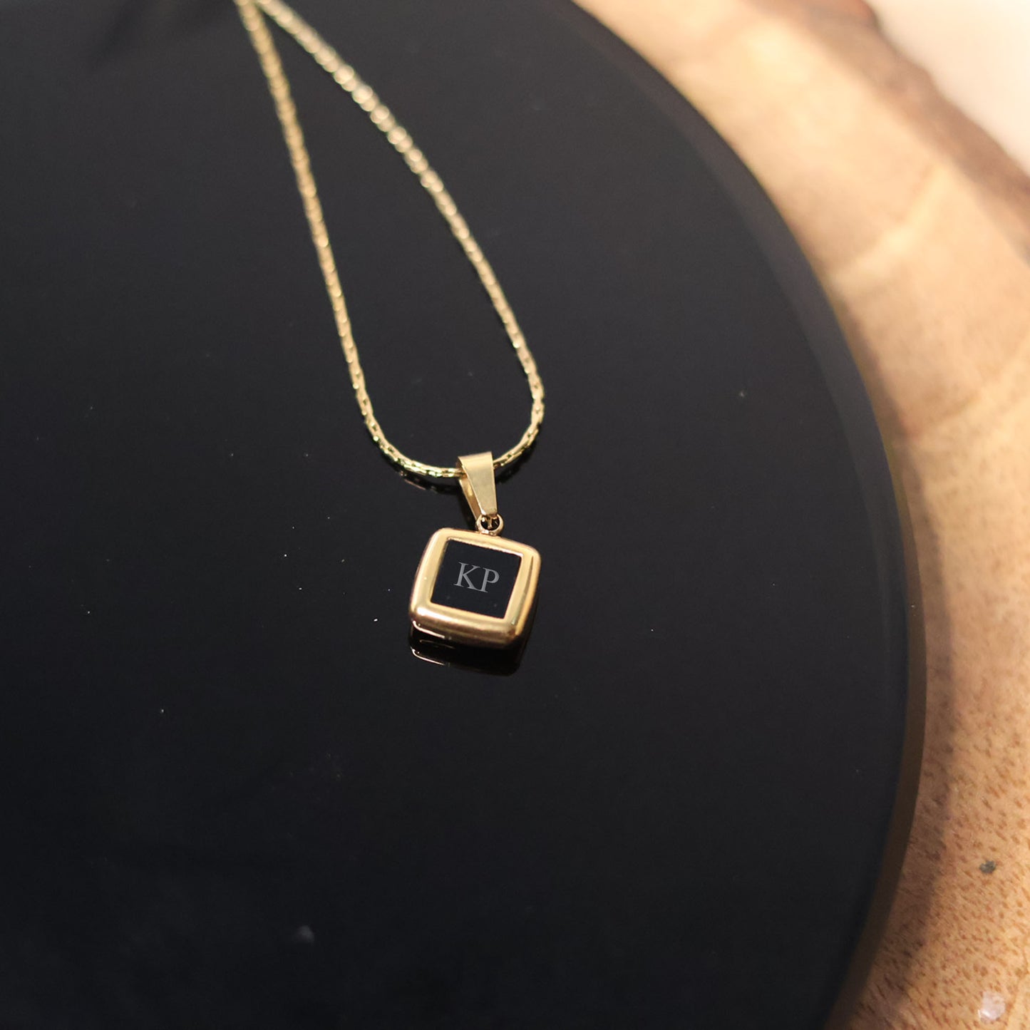 Personalized Initial Pendant Necklace – Custom Engraved Square Name Necklace (18)